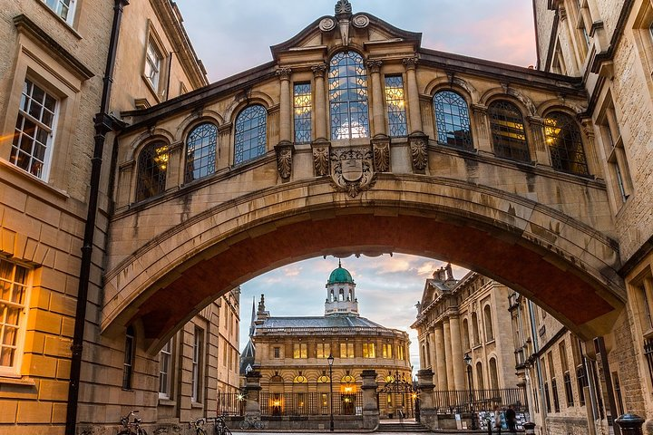 Private One Way Transfer: London to Oxford / Oxford to London - Photo 1 of 9